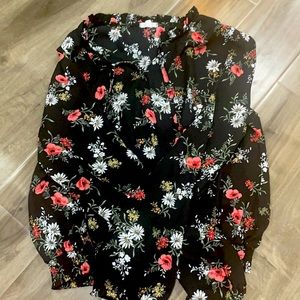 Very comfortable long sleeve crop top